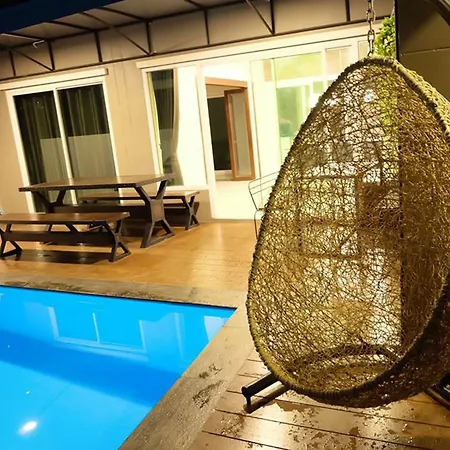 Moon Terrace Pool Villa